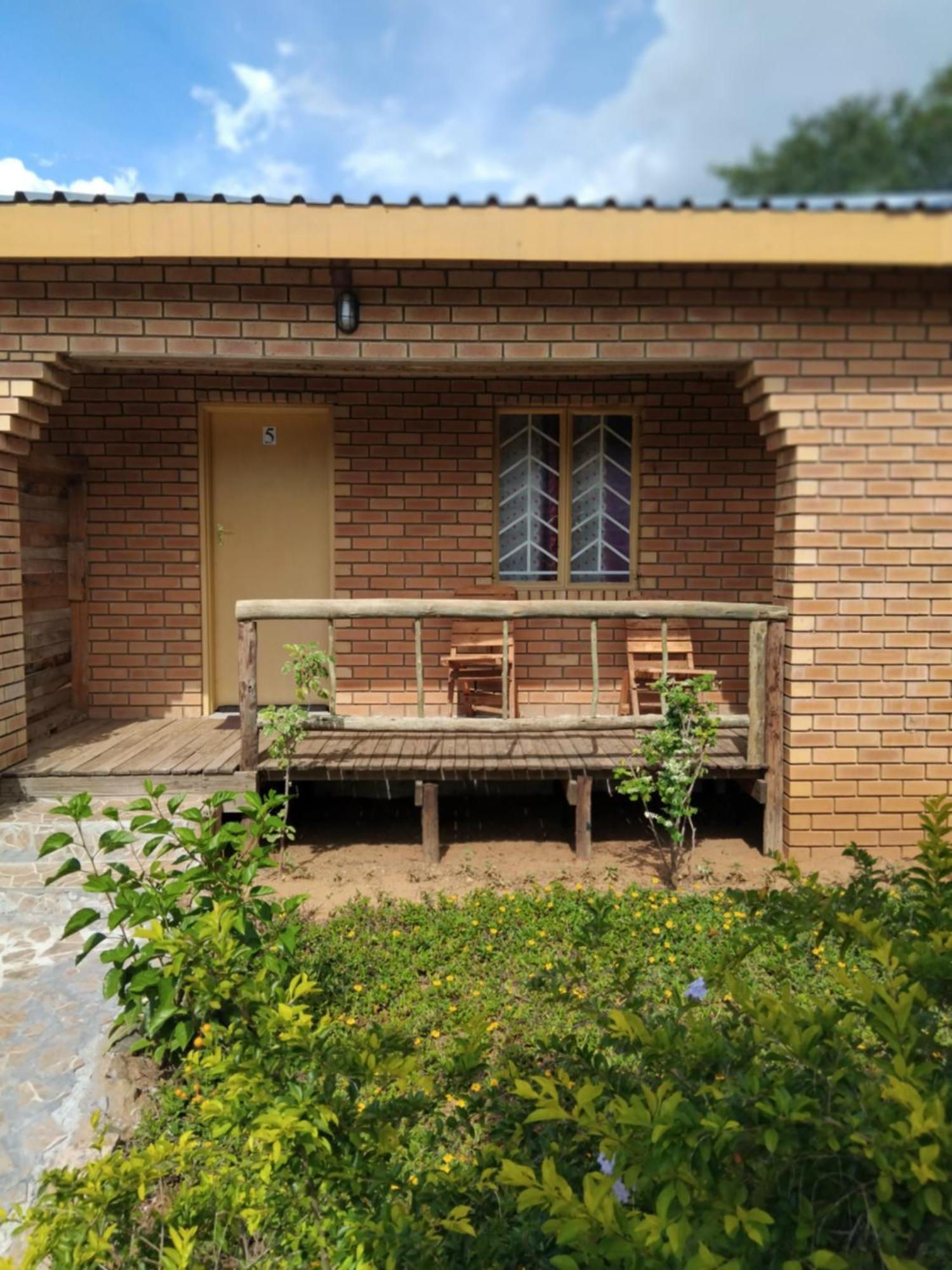 Sunshinevibe Guest House Касане Экстерьер фото